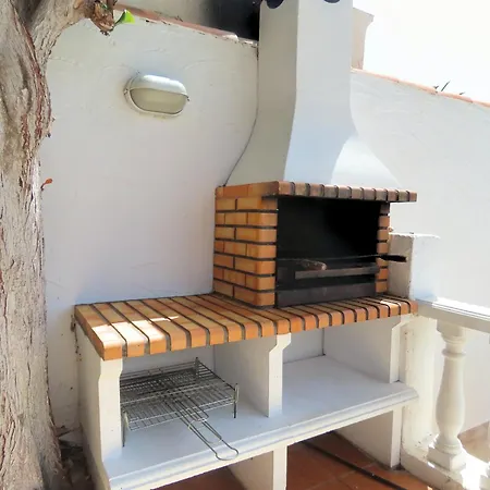 Beautiful And Spacious 4 Bedroom * 칼라오살바헤