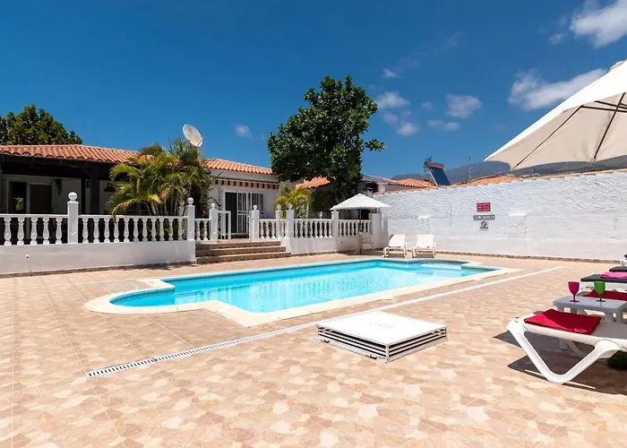 Beautiful And Spacious 4 Bedroom Villa