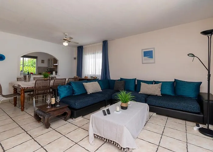 Villa Beautiful And Spacious 4 Bedroom