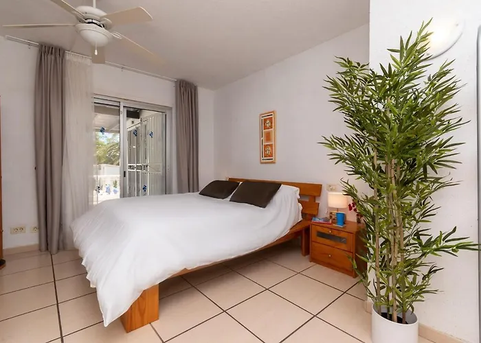 Beautiful And Spacious 4 Bedroom Villa