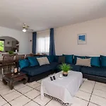ヴィラ Beautiful And Spacious 4 Bedroom