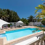 Beautiful And Spacious 4 Bedroom * カジャオ・サルバヘ